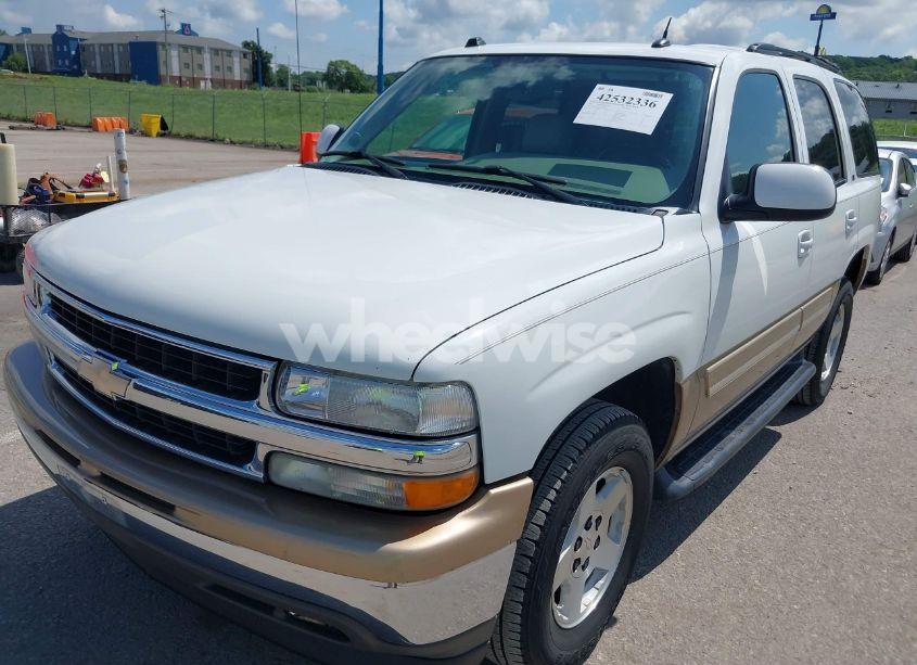 Photo 6 of 2005 Chevrolet Tahoe LT (VIN 1GNEC13T65J229350)