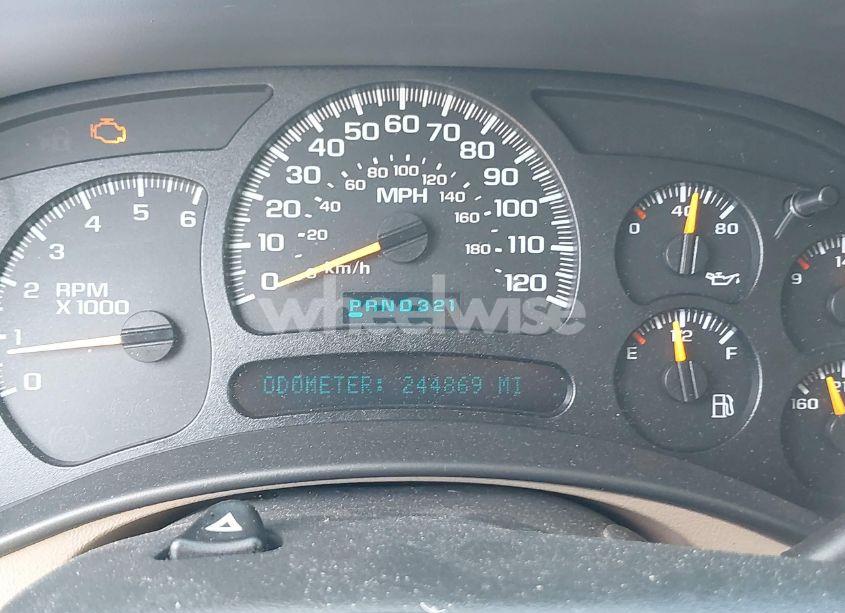 Photo 7 of 2005 Chevrolet Tahoe LT (VIN 1GNEC13T65J229350)