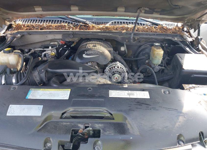 Photo 10 of 2001 Chevrolet Tahoe LT (VIN 1GNEC13T71J124102)