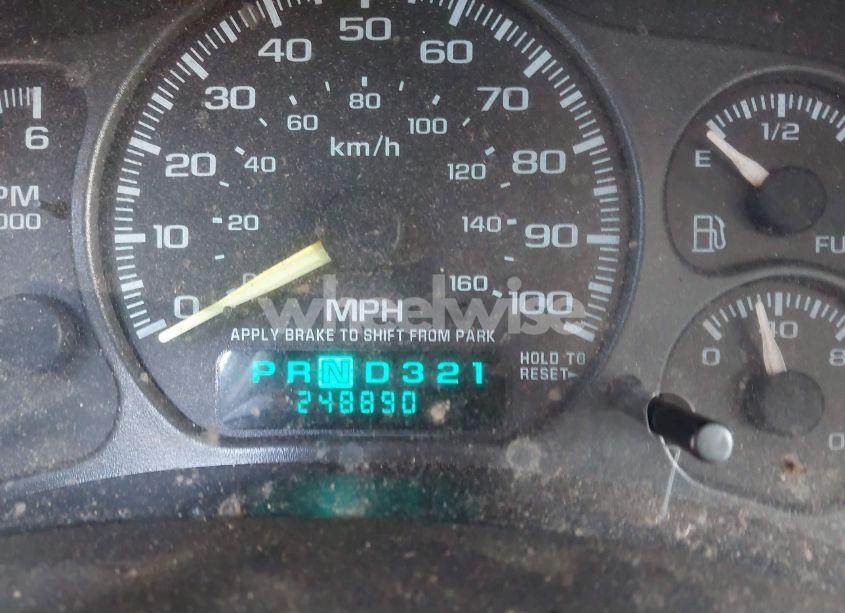 Photo 7 of 2001 Chevrolet Tahoe LT (VIN 1GNEC13T71J124102)