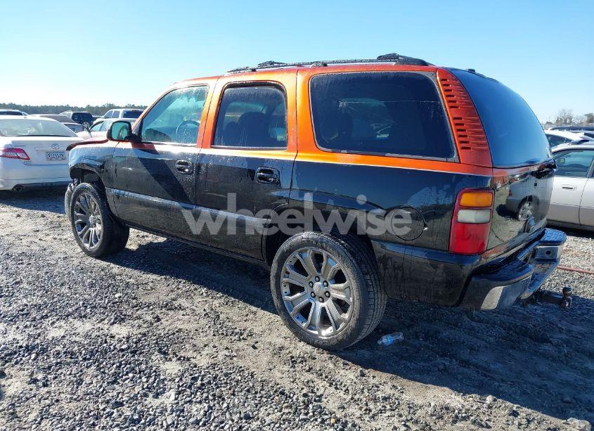 Photo 3 of 2001 Chevrolet Tahoe LT (VIN 1GNEC13T71J157102)