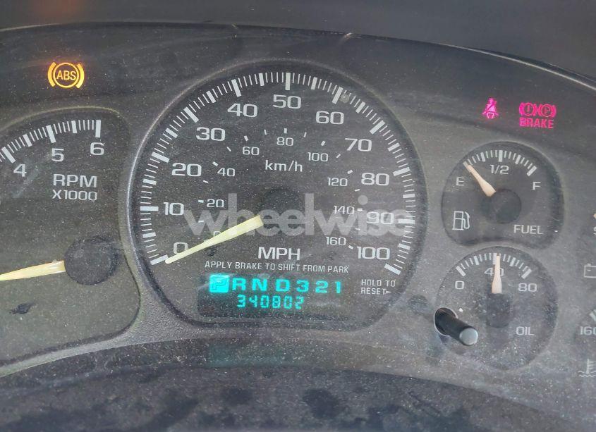 Photo 7 of 2001 Chevrolet Tahoe LT (VIN 1GNEC13T71J157102)