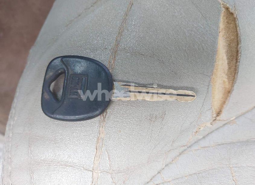 Photo 11 of 2001 Chevrolet Tahoe LT (VIN 1GNEC13T71J262240)