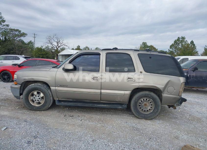 Photo 14 of 2001 Chevrolet Tahoe LT (VIN 1GNEC13T71J262240)