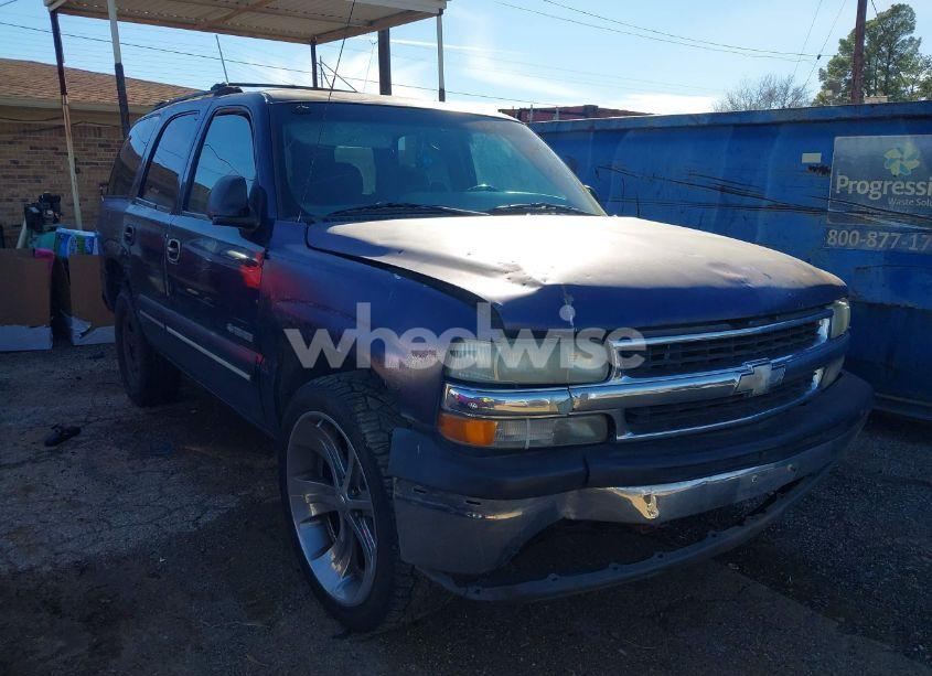 2001 Chevrolet Tahoe LS (VIN 1GNEC13T71R178601) main photo