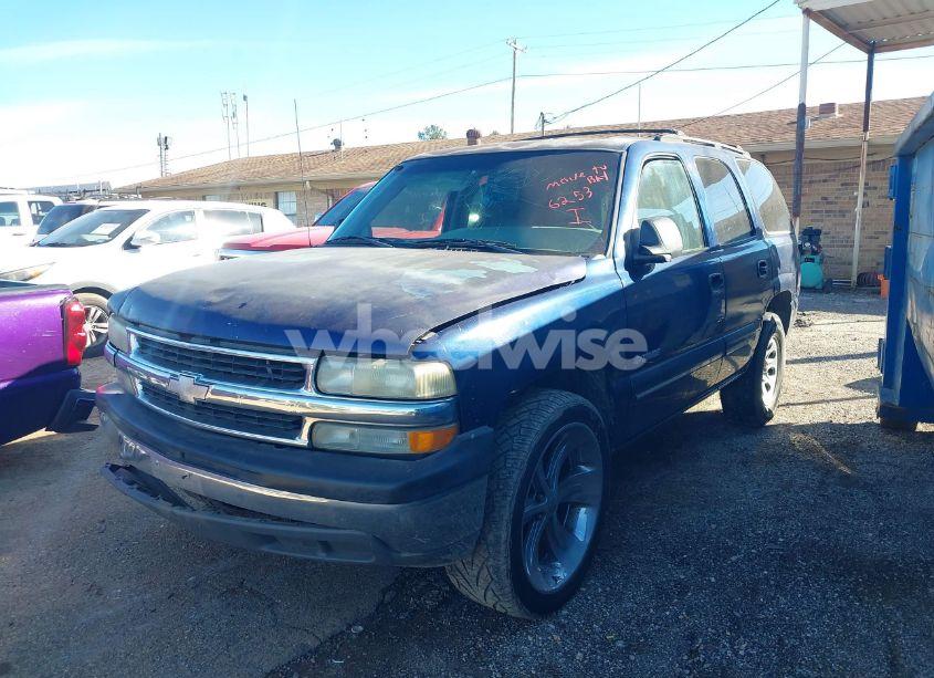 Photo 2 of 2001 Chevrolet Tahoe LS (VIN 1GNEC13T71R178601)