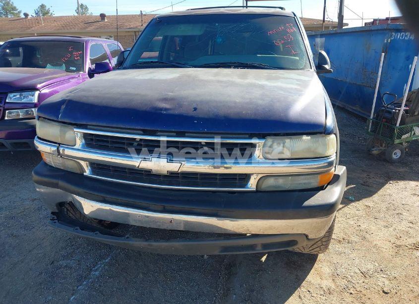 Photo 6 of 2001 Chevrolet Tahoe LS (VIN 1GNEC13T71R178601)