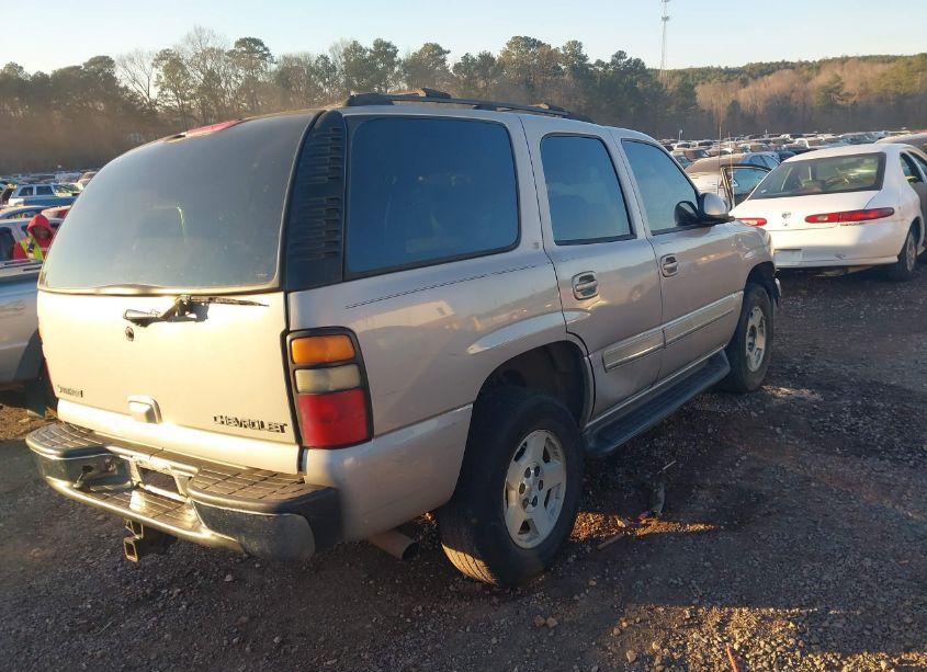 Photo 4 of 2005 Chevrolet Tahoe LT (VIN 1GNEC13T75J117897)