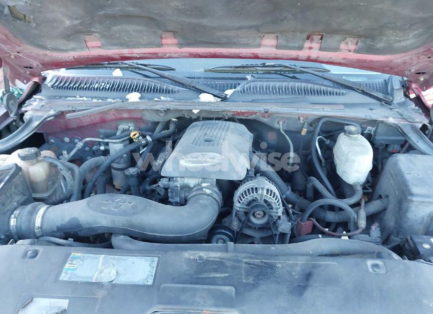 Photo 10 of 2005 Chevrolet Tahoe LS (VIN 1GNEC13T75J253589)