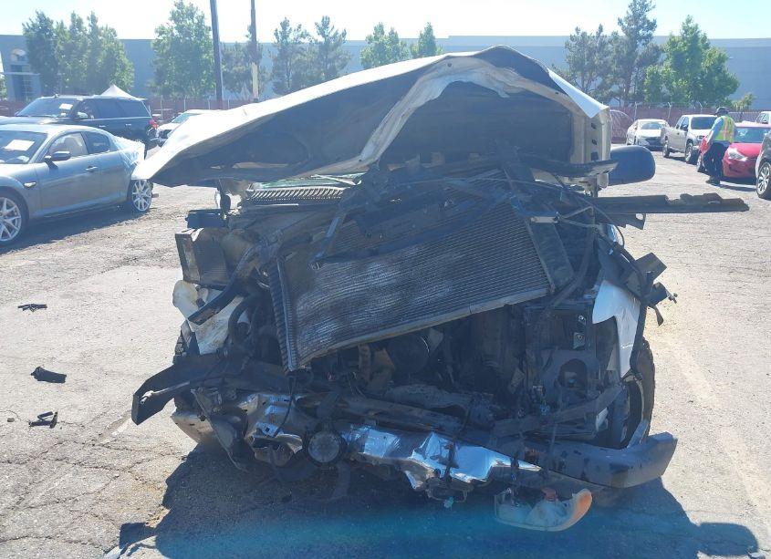 Photo 13 of 2005 Chevrolet Tahoe LS (VIN 1GNEC13T75R167636)
