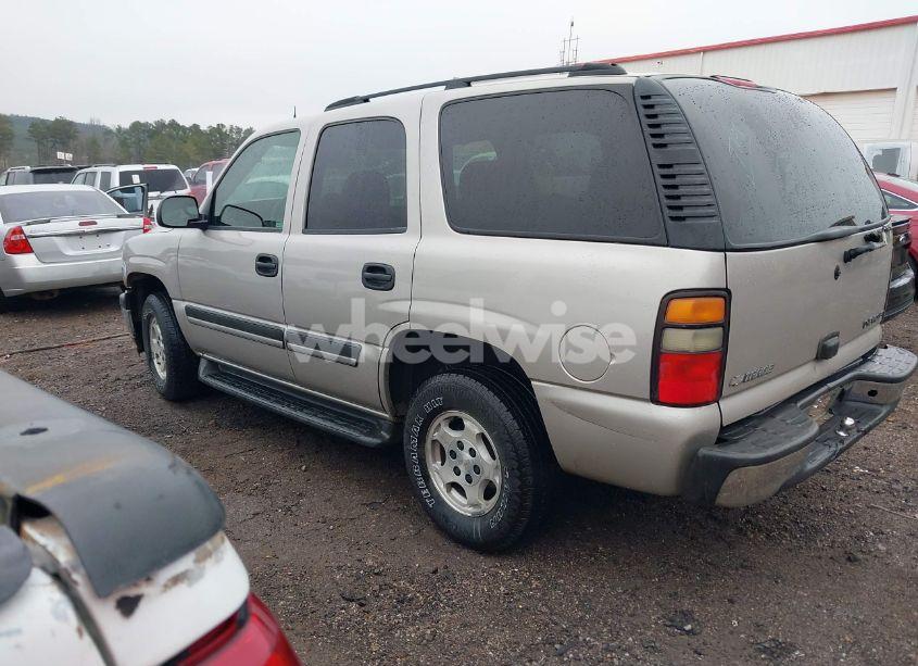 Photo 3 of 2005 Chevrolet Tahoe LS (VIN 1GNEC13T75R225390)