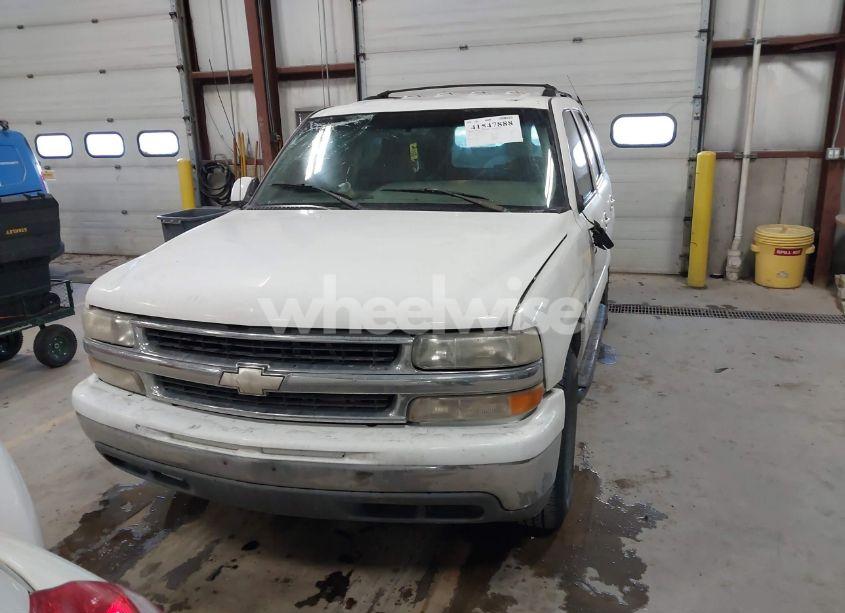 Photo 12 of 2001 Chevrolet Tahoe LT (VIN 1GNEC13T81J165371)