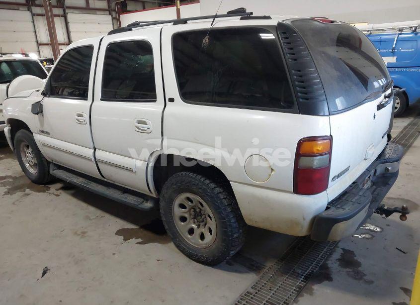 Photo 3 of 2001 Chevrolet Tahoe LT (VIN 1GNEC13T81J165371)