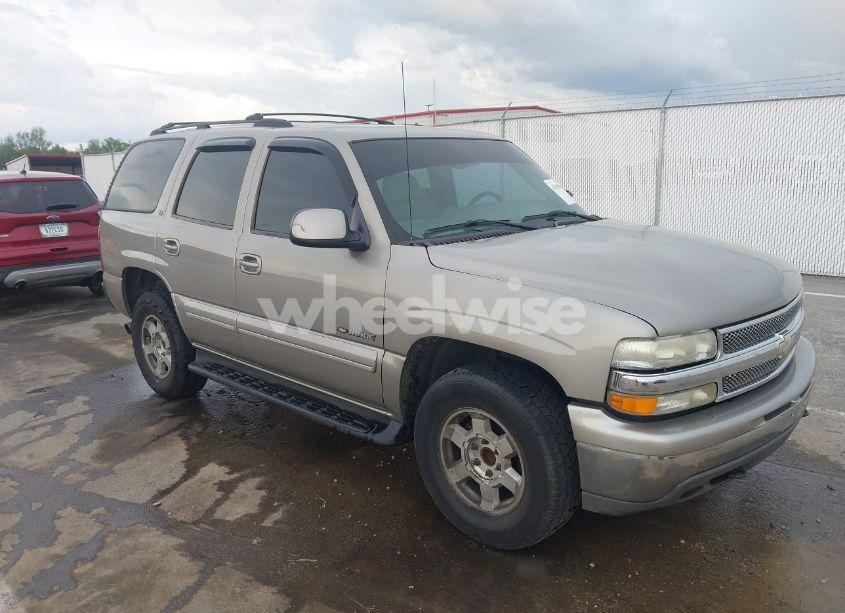 2001 Chevrolet Tahoe LT (VIN 1GNEC13T81J178816) main photo