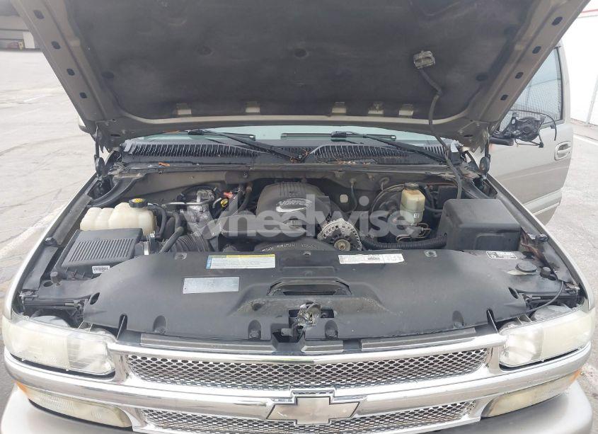 Photo 10 of 2001 Chevrolet Tahoe LT (VIN 1GNEC13T81J178816)