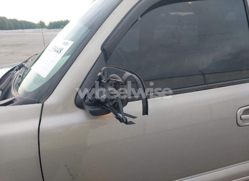 Photo 17 of 2001 Chevrolet Tahoe LT (VIN 1GNEC13T81J178816)