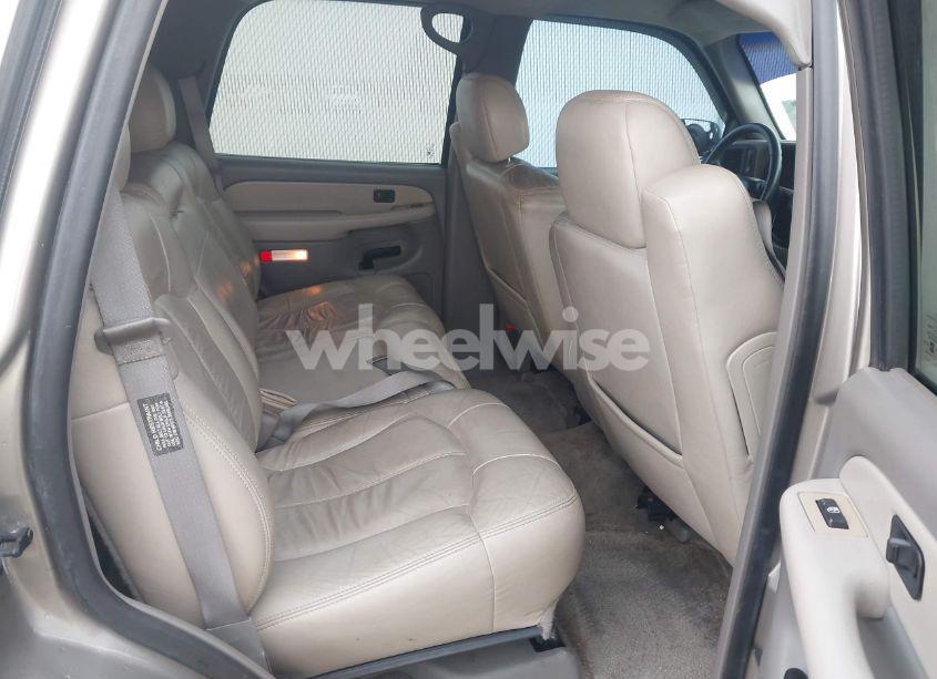 Photo 8 of 2001 Chevrolet Tahoe LT (VIN 1GNEC13T81J178816)