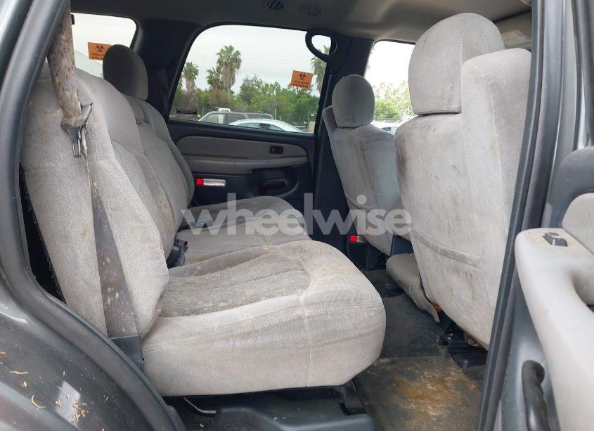 Photo 10 of 2001 Chevrolet Tahoe LS (VIN 1GNEC13T81R119458)