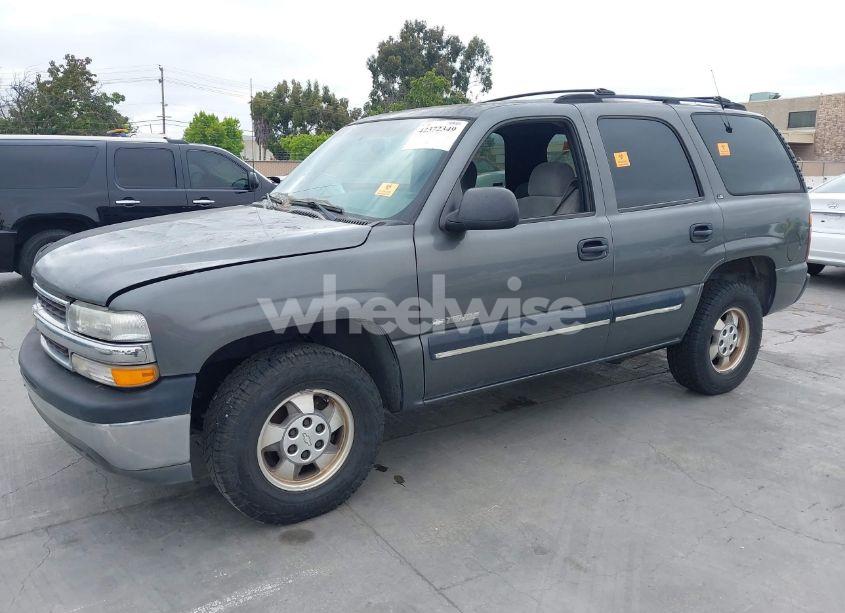 Photo 4 of 2001 Chevrolet Tahoe LS (VIN 1GNEC13T81R119458)