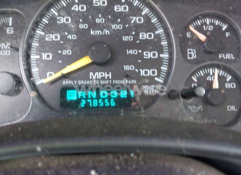 Photo 7 of 2001 Chevrolet Tahoe LS (VIN 1GNEC13T81R119458)