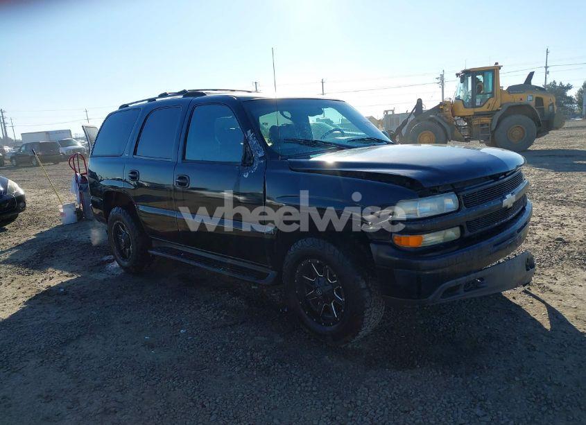 2001 Chevrolet Tahoe LS (VIN 1GNEC13T81R141783) main photo