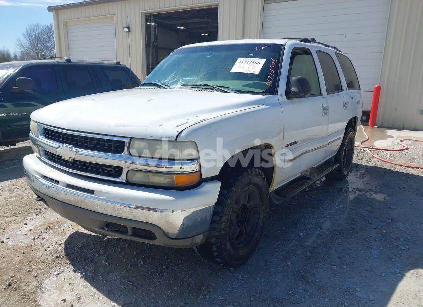 Photo 6 of 2001 Chevrolet Tahoe LT (VIN 1GNEC13T81R190806)