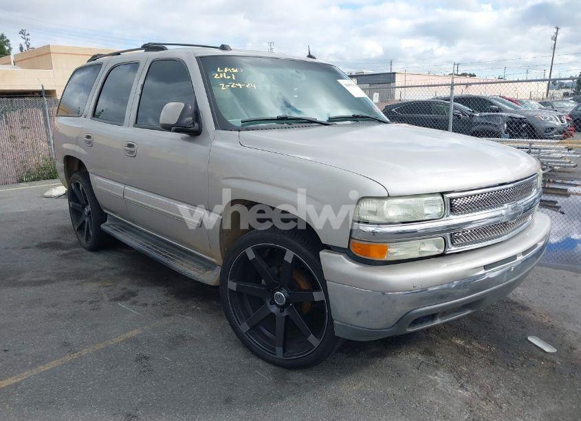 2004 Chevrolet Tahoe LT (VIN 1GNEC13T84R303870) main photo