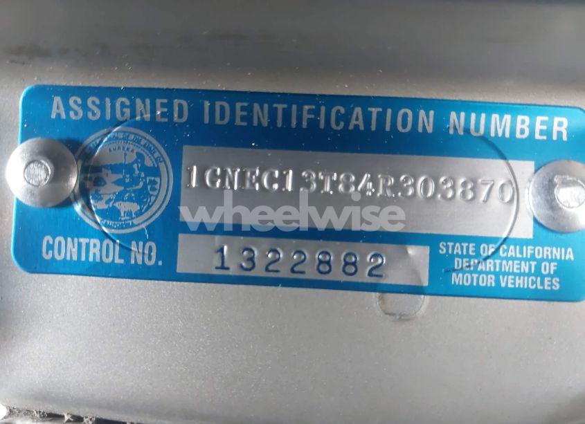 Photo 9 of 2004 Chevrolet Tahoe LT (VIN 1GNEC13T84R303870)