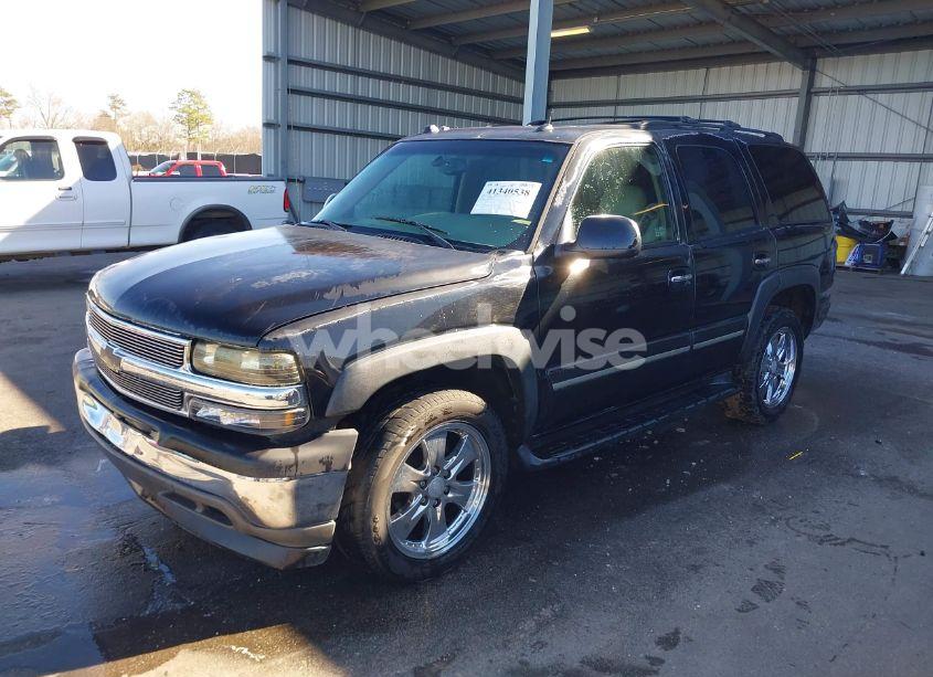 Photo 2 of 2005 Chevrolet Tahoe LT (VIN 1GNEC13T85J189143)