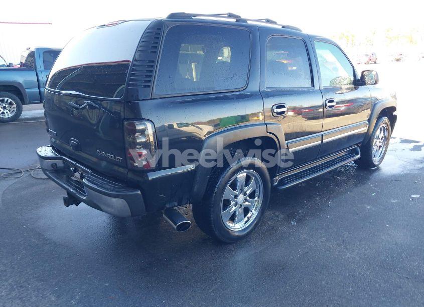 Photo 4 of 2005 Chevrolet Tahoe LT (VIN 1GNEC13T85J189143)