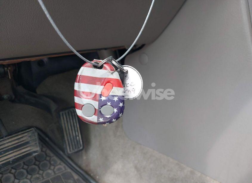 Photo 11 of 2005 Chevrolet Tahoe LS (VIN 1GNEC13T85R170559)