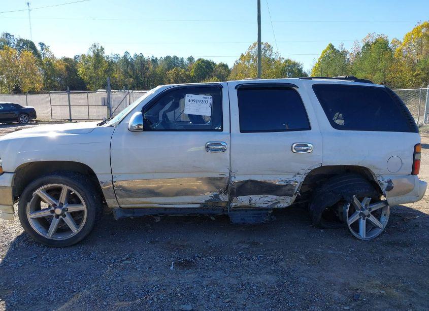 Photo 12 of 2005 Chevrolet Tahoe LS (VIN 1GNEC13T85R205245)