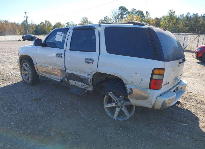 Photo 3 of 2005 Chevrolet Tahoe LS (VIN 1GNEC13T85R205245)
