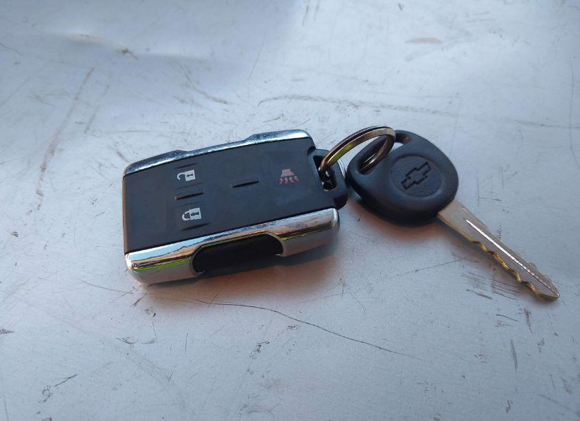 Photo 11 of 2005 Chevrolet Tahoe LS (VIN 1GNEC13T85R209053)