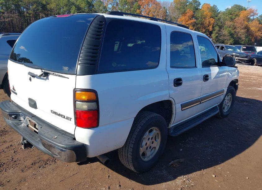 Photo 4 of 2005 Chevrolet Tahoe LS (VIN 1GNEC13T85R209053)