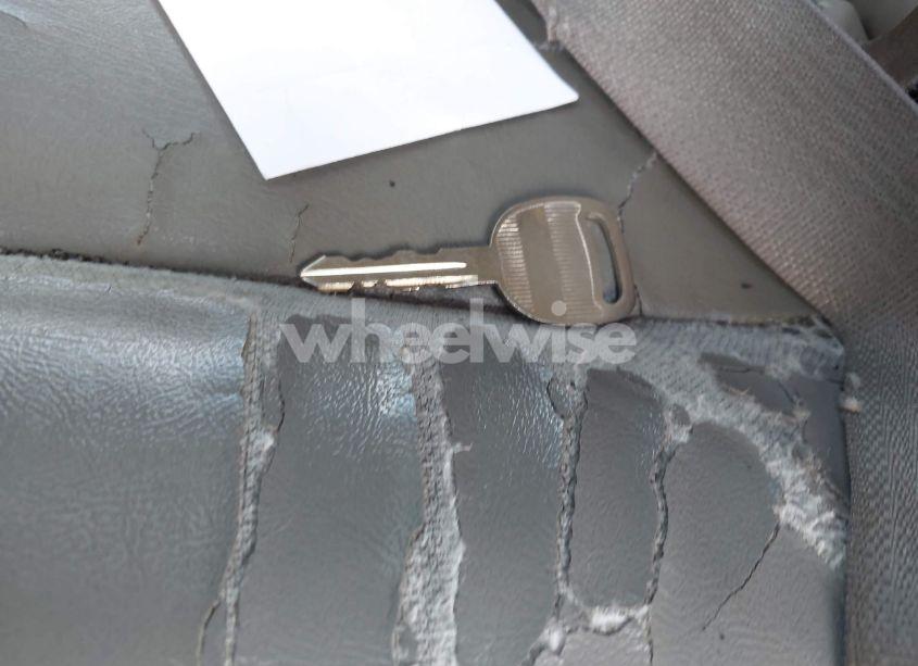 Photo 11 of 2005 Chevrolet Tahoe LT (VIN 1GNEC13T85R213569)