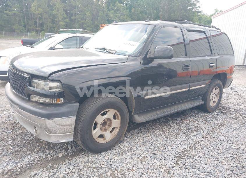 Photo 2 of 2005 Chevrolet Tahoe LT (VIN 1GNEC13T85R213569)