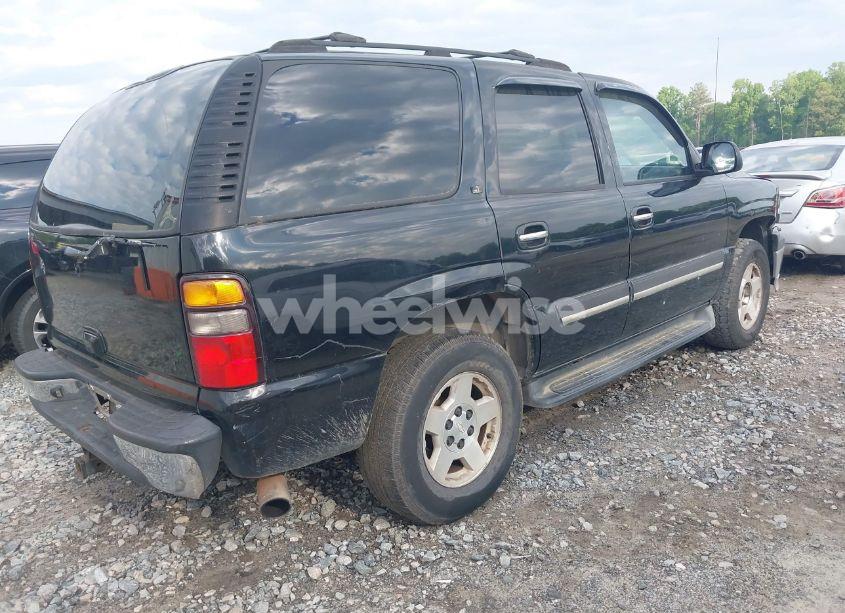Photo 4 of 2005 Chevrolet Tahoe LT (VIN 1GNEC13T85R213569)