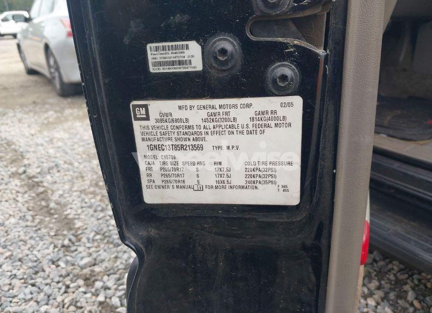 Photo 9 of 2005 Chevrolet Tahoe LT (VIN 1GNEC13T85R213569)