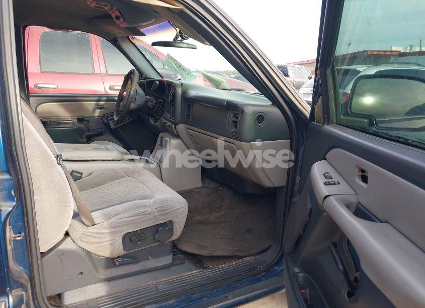 Photo 5 of 2001 Chevrolet Tahoe LS (VIN 1GNEC13T91J171857)