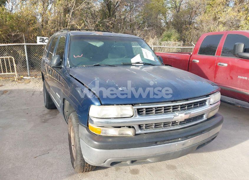 Photo 6 of 2001 Chevrolet Tahoe LS (VIN 1GNEC13T91J171857)