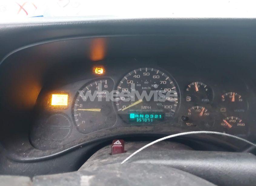 Photo 7 of 2001 Chevrolet Tahoe LS (VIN 1GNEC13T91J171857)