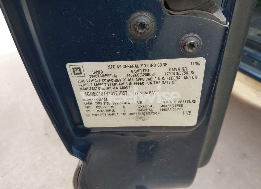 Photo 9 of 2001 Chevrolet Tahoe LS (VIN 1GNEC13T91J171857)