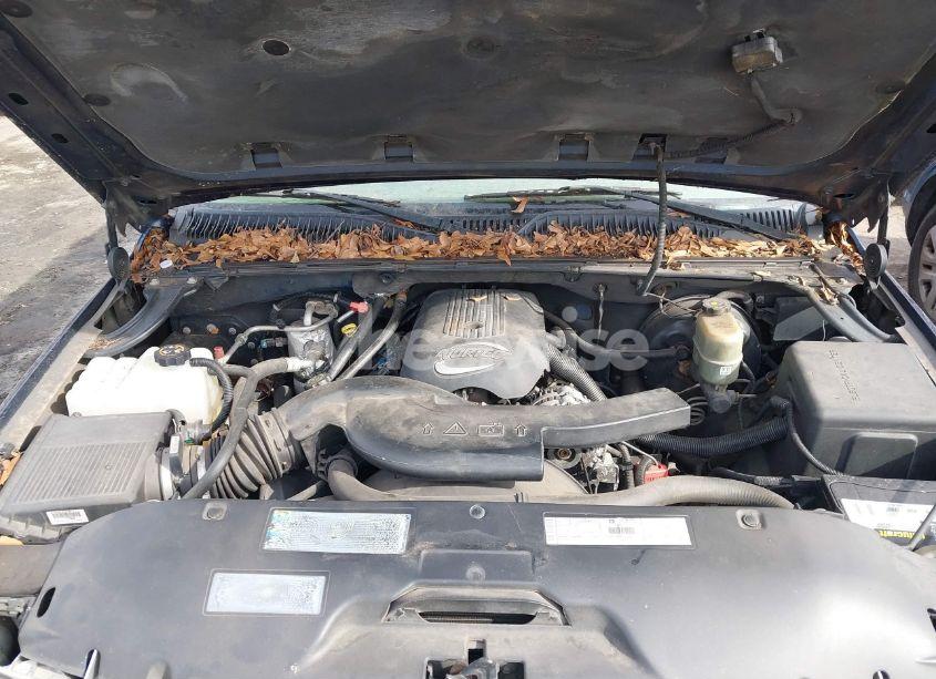 Photo 10 of 2001 Chevrolet Tahoe LT (VIN 1GNEC13T91R219486)