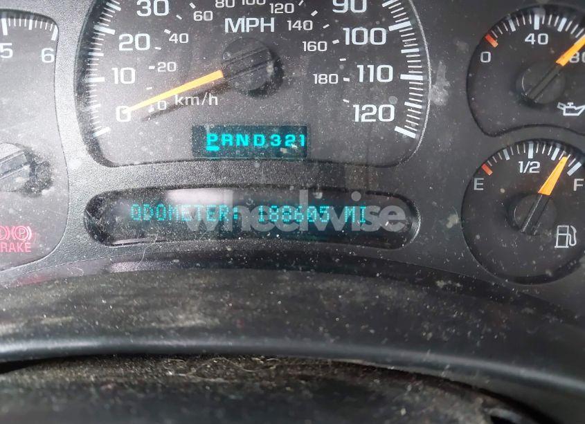 Photo 7 of 2005 Chevrolet Tahoe LS (VIN 1GNEC13T95J112121)