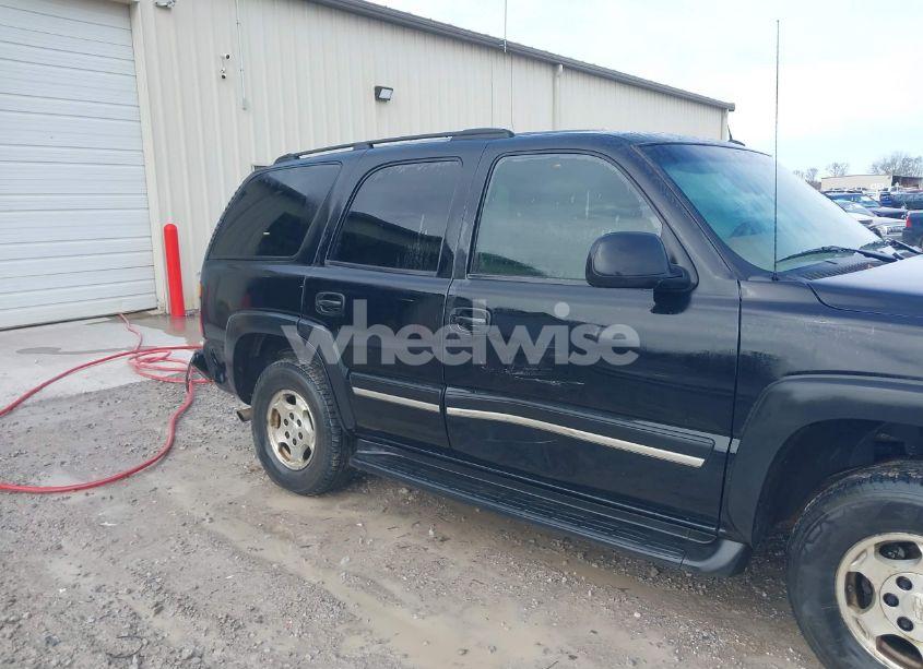 Photo 6 of 2005 Chevrolet Tahoe LS (VIN 1GNEC13T95J149136)