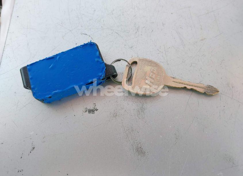 Photo 11 of 2005 Chevrolet Tahoe LT (VIN 1GNEC13T95R130152)