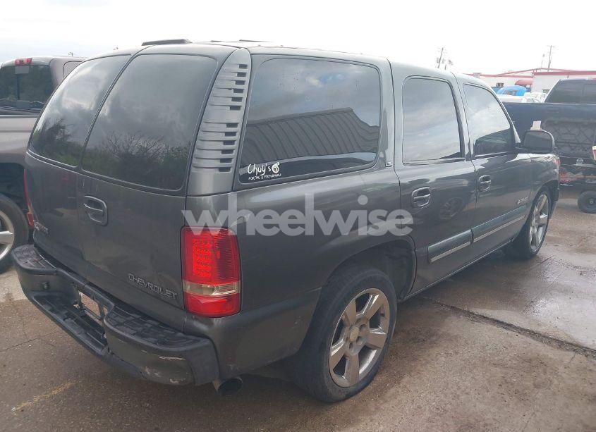 Photo 4 of 2000 Chevrolet Tahoe ALL NEW LS (VIN 1GNEC13T9YJ165499)