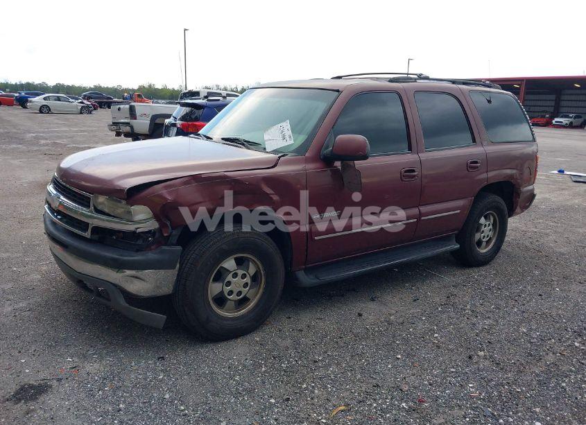 Photo 2 of 2001 Chevrolet Tahoe LT (VIN 1GNEC13TX1J205658)