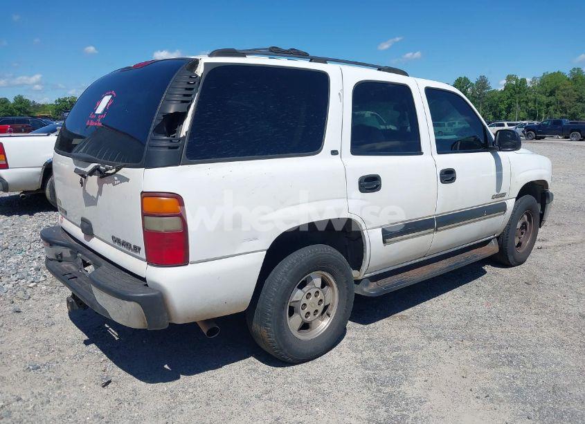 Photo 4 of 2001 Chevrolet Tahoe LS (VIN 1GNEC13TX1R172937)